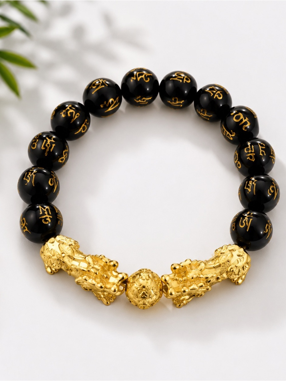 Source Unknown Black & Gold Pi Xiu Beaded Bracelet